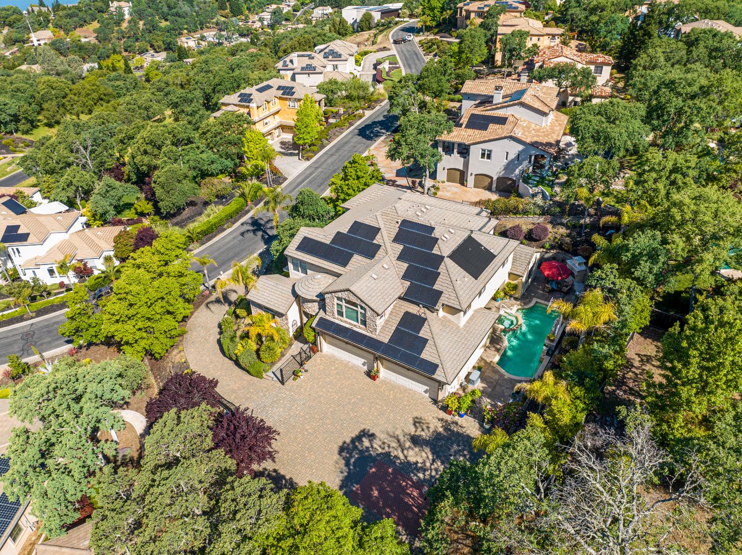 Detail Gallery Image 2 of 99 For 1410 Crocker Dr, El Dorado Hills,  CA 95762 - 5 Beds | 4/1 Baths