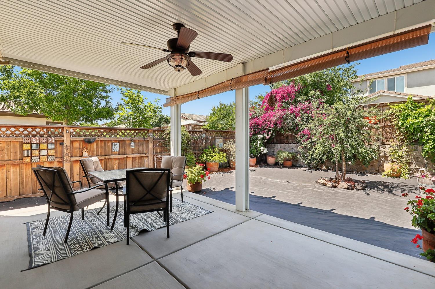 Detail Gallery Image 30 of 46 For 2032 Hunt St, Woodland,  CA 95776 - 4 Beds | 3 Baths
