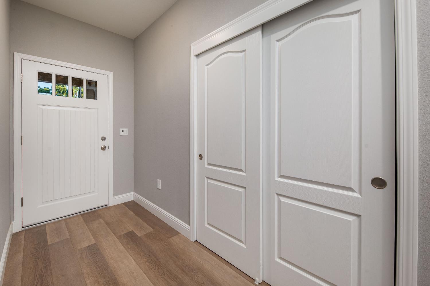 Detail Gallery Image 8 of 54 For 745 W Harding Way, Stockton,  CA 95204 - 5 Beds | 3 Baths