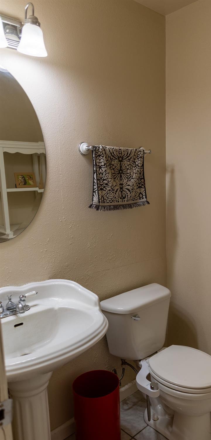 Detail Gallery Image 14 of 36 For 6109 Tremain Dr, Citrus Heights,  CA 95621 - 4 Beds | 2/1 Baths