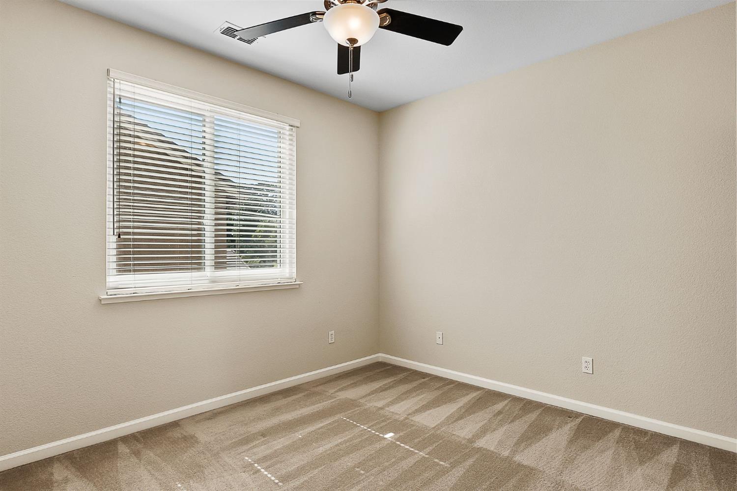 Detail Gallery Image 37 of 50 For 1200 Emerald Oak Rd, Roseville,  CA 95678 - 5 Beds | 3 Baths