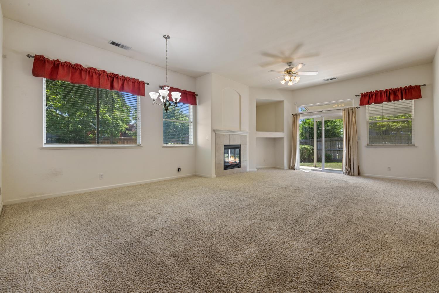 Detail Gallery Image 22 of 40 For 2264 Autumn Moon Way, Turlock,  CA 95382 - 4 Beds | 3 Baths