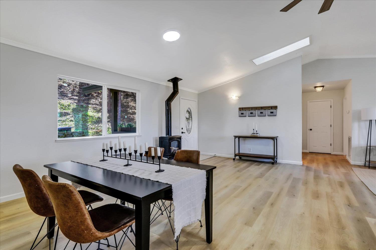 Detail Gallery Image 7 of 90 For 15690 Fay Rd, Grass Valley,  CA 95949 - 3 Beds | 2 Baths