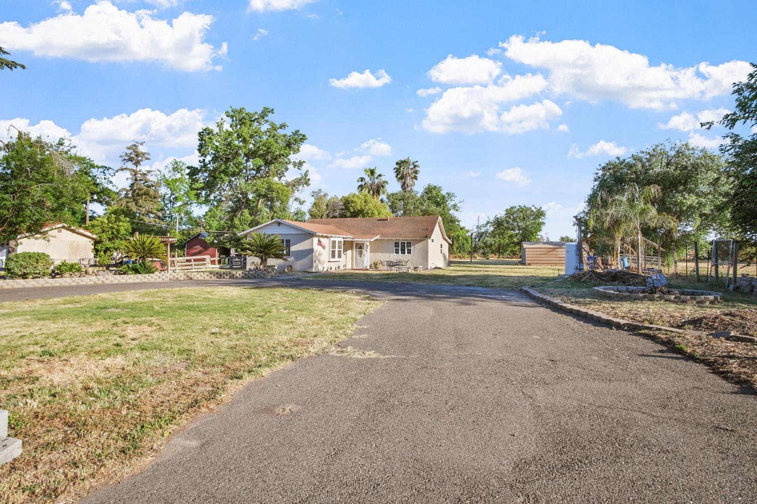 Detail Gallery Image 7 of 45 For 700 N Montana Ave, Turlock,  CA 95380 - 2 Beds | 1 Baths