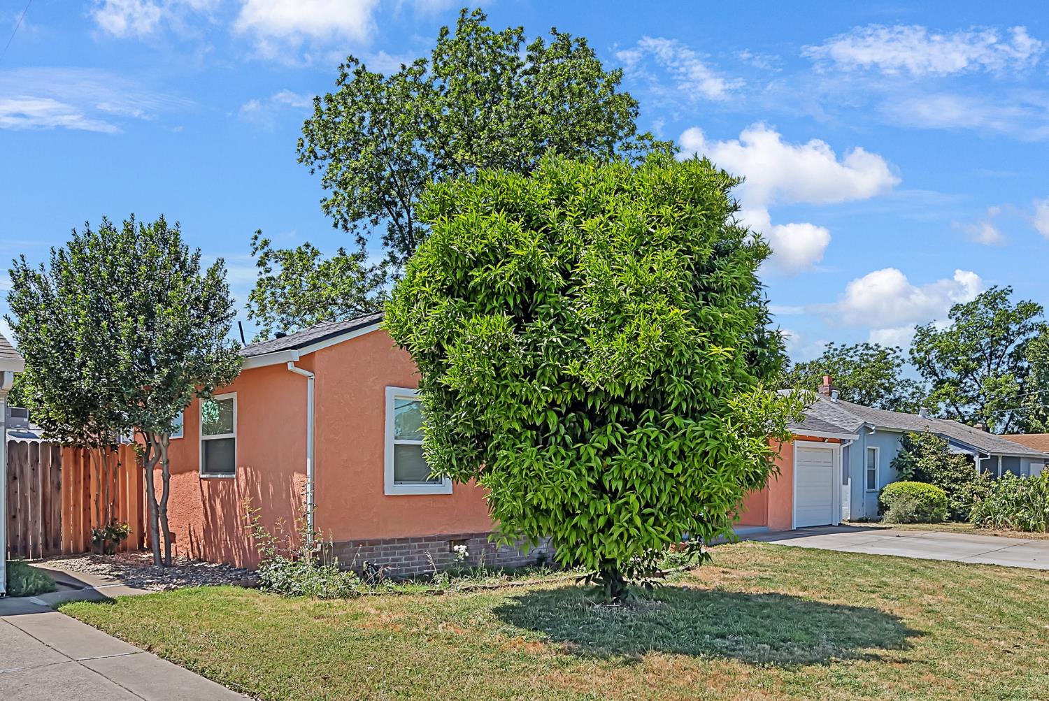 Detail Gallery Image 29 of 29 For 6350 Fruitridge Rd, Sacramento,  CA 95820 - 2 Beds | 1 Baths