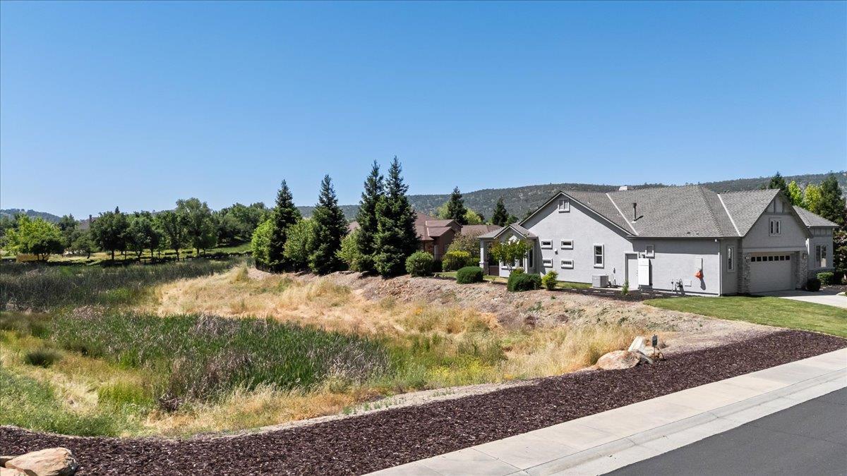 Detail Gallery Image 3 of 91 For 187 Quail Meadow Ln, Copperopolis,  CA 95228 - 2 Beds | 2 Baths