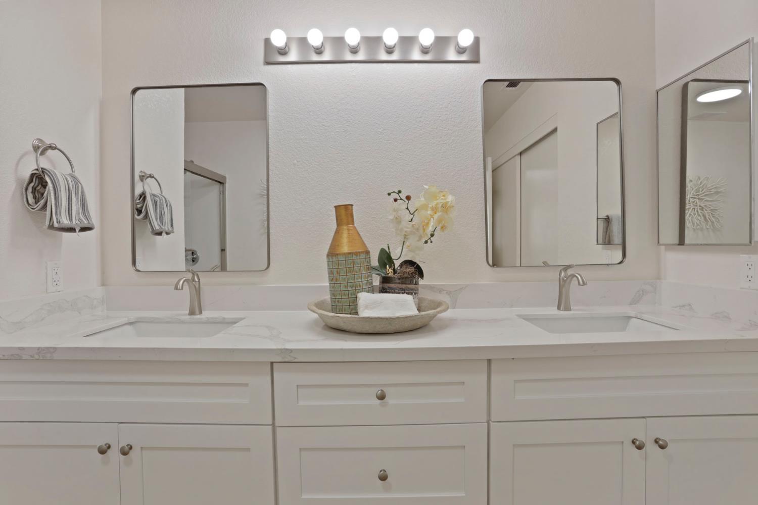 Detail Gallery Image 27 of 34 For 2368 Clipper Ln, Stockton,  CA 95204 - 3 Beds | 2 Baths