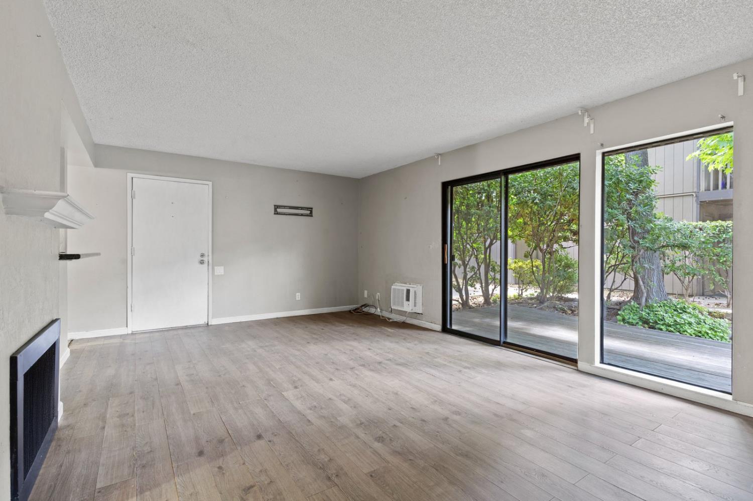 Detail Gallery Image 7 of 24 For 923 Fulton Ave #447,  Sacramento,  CA 95825 - 1 Beds | 1 Baths