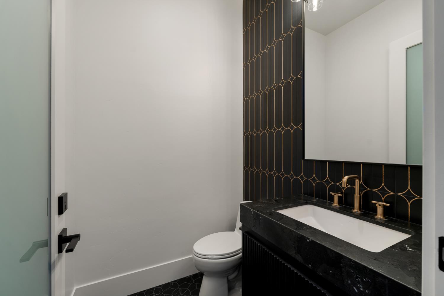 Detail Gallery Image 66 of 89 For 5859 Granite Hills Dr, Granite Bay,  CA 95746 - 5 Beds | 4/2 Baths