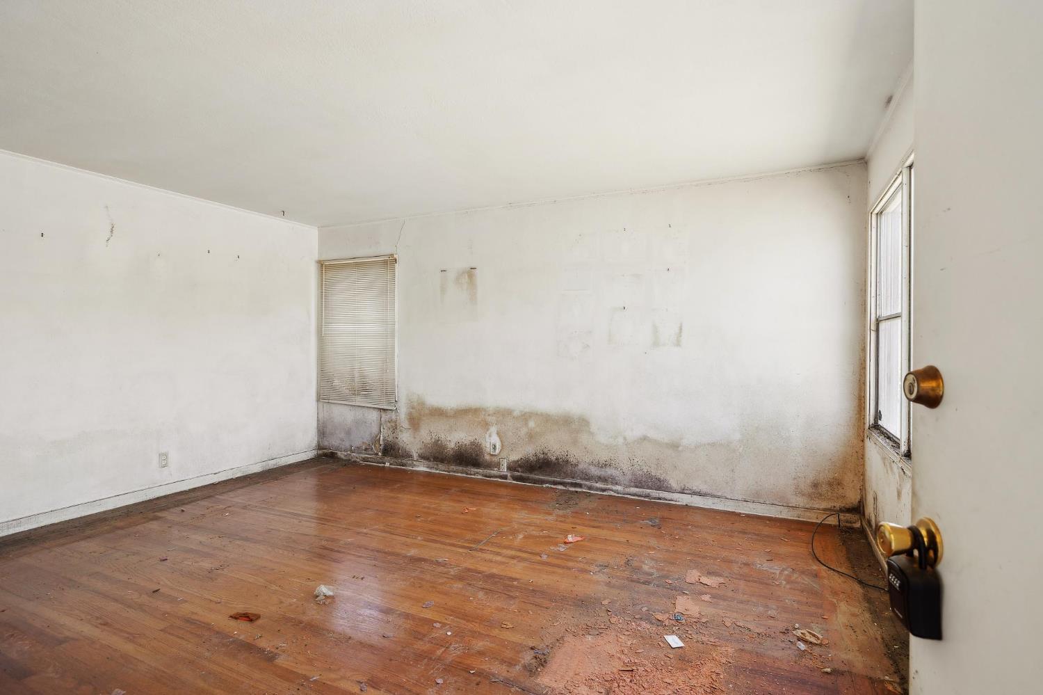 Detail Gallery Image 7 of 34 For 1346 Manor Dr, San Pablo,  CA 94806 - 2 Beds | 1 Baths