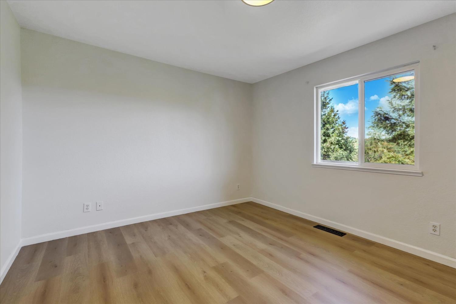 Detail Gallery Image 20 of 90 For 15690 Fay Rd, Grass Valley,  CA 95949 - 3 Beds | 2 Baths