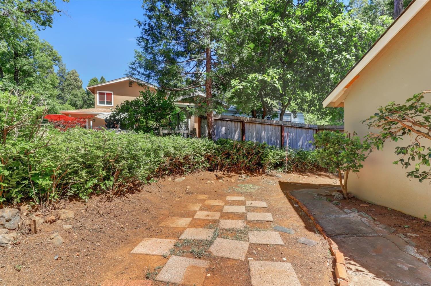 Detail Gallery Image 62 of 69 For 12742 Butterfly Dr, Nevada City,  CA 95959 - 2 Beds | 2 Baths