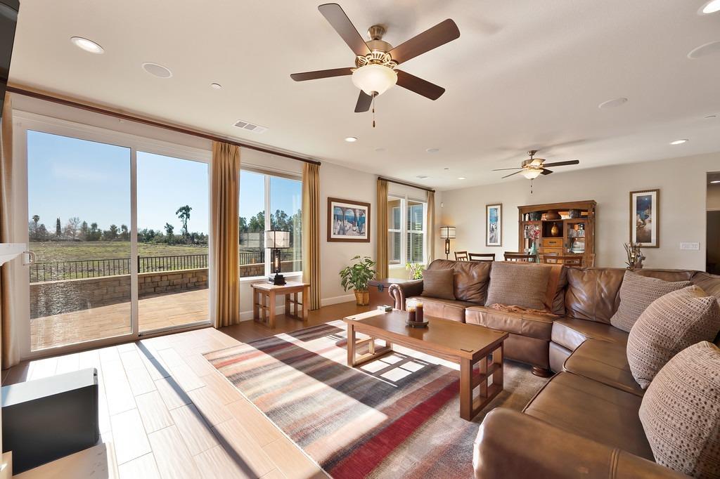Detail Gallery Image 16 of 48 For 3635 Arden Villa Pl, Roseville,  CA 95747 - 4 Beds | 2/1 Baths