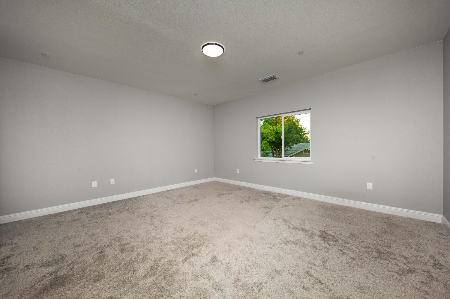Detail Gallery Image 30 of 54 For 745 W Harding Way, Stockton,  CA 95204 - 5 Beds | 3 Baths