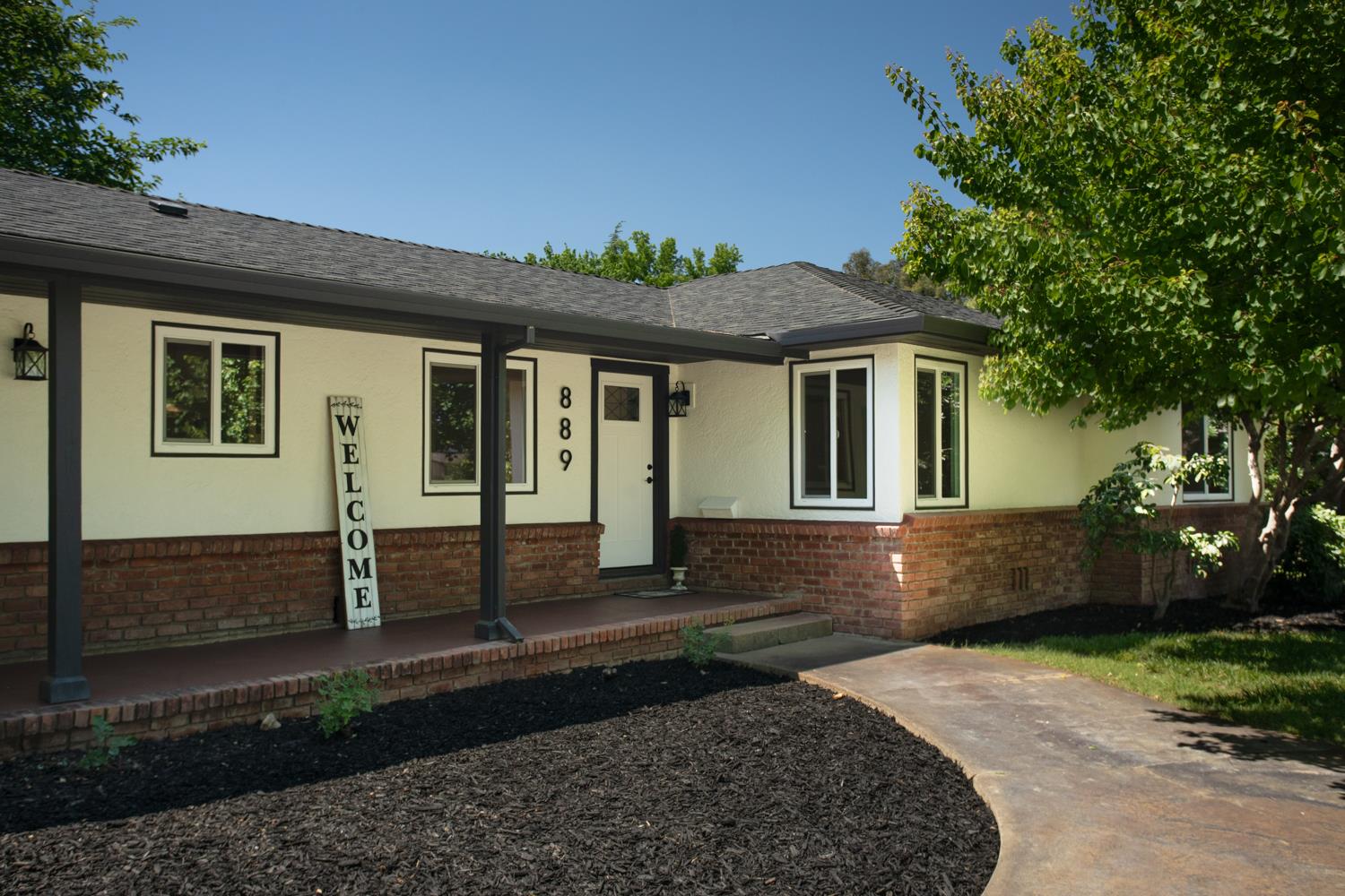 Detail Gallery Image 1 of 56 For 889 Jones Rd, Yuba City,  CA 95991 - 4 Beds | 1/1 Baths