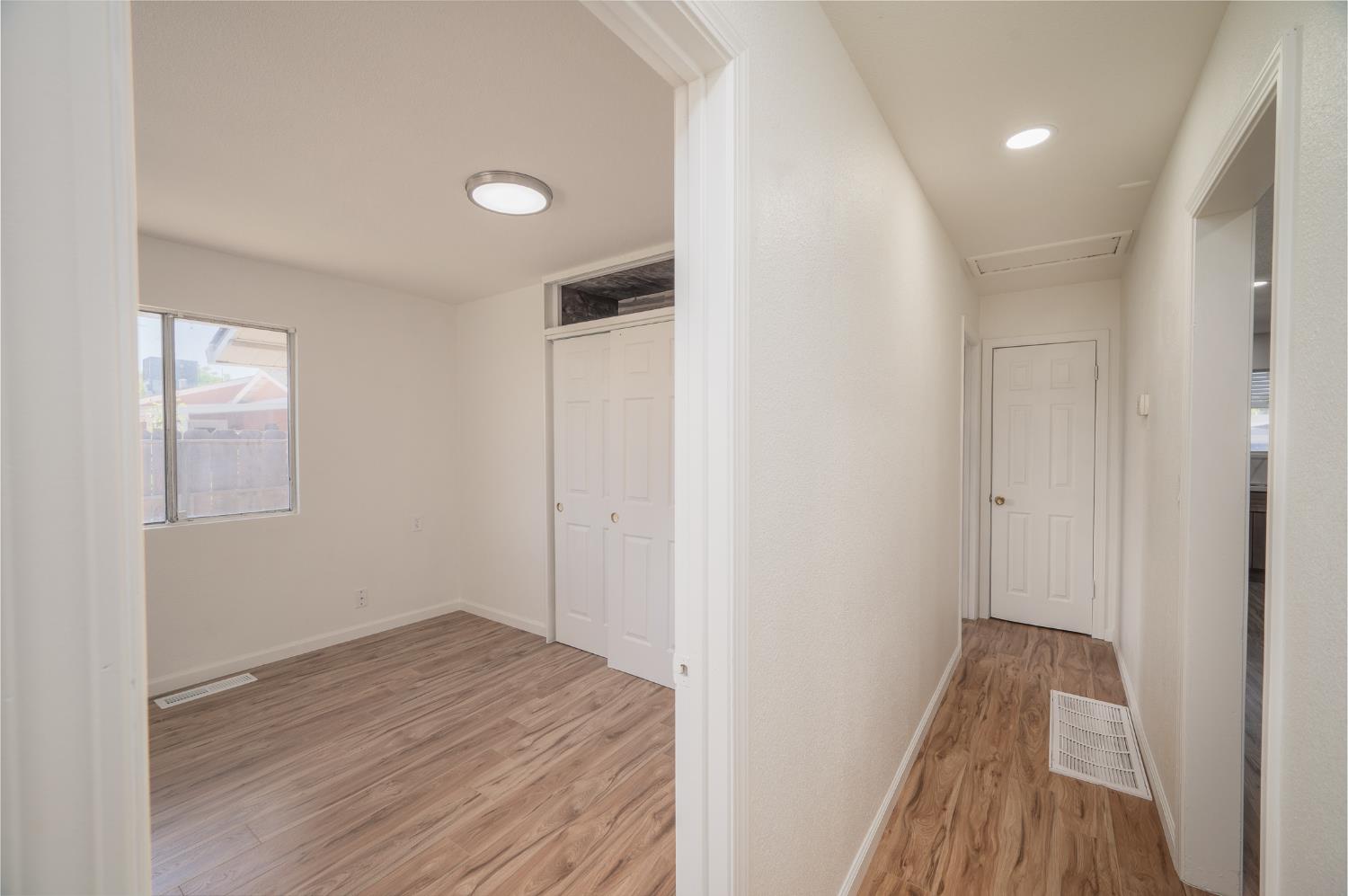 Detail Gallery Image 28 of 39 For 13137 Bentley St, Waterford,  CA 95386 - 3 Beds | 2 Baths