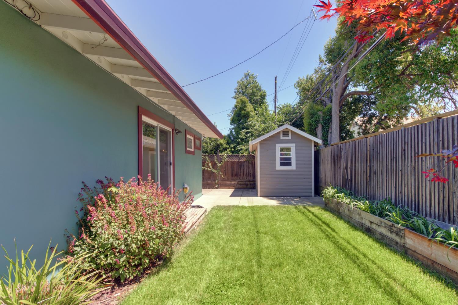 Detail Gallery Image 43 of 53 For 4860 U St, Sacramento,  CA 95817 - 3 Beds | 2 Baths