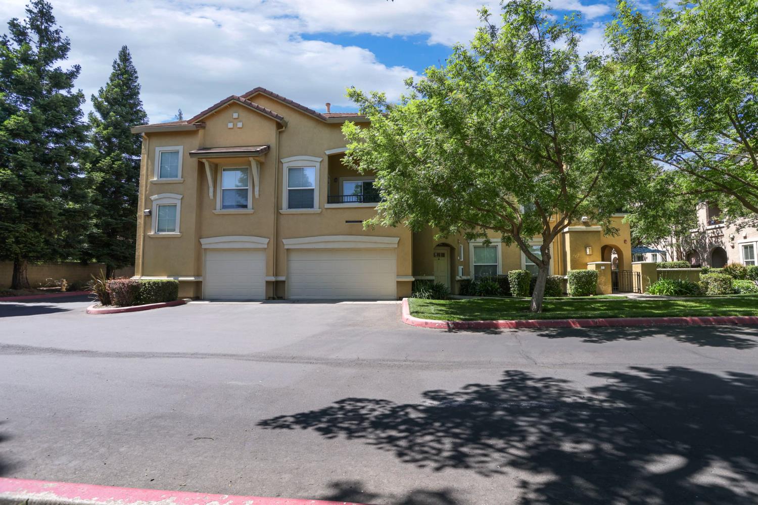 Detail Gallery Image 2 of 42 For 2487 Torino, West Sacramento,  CA 95619 - 2 Beds | 2 Baths