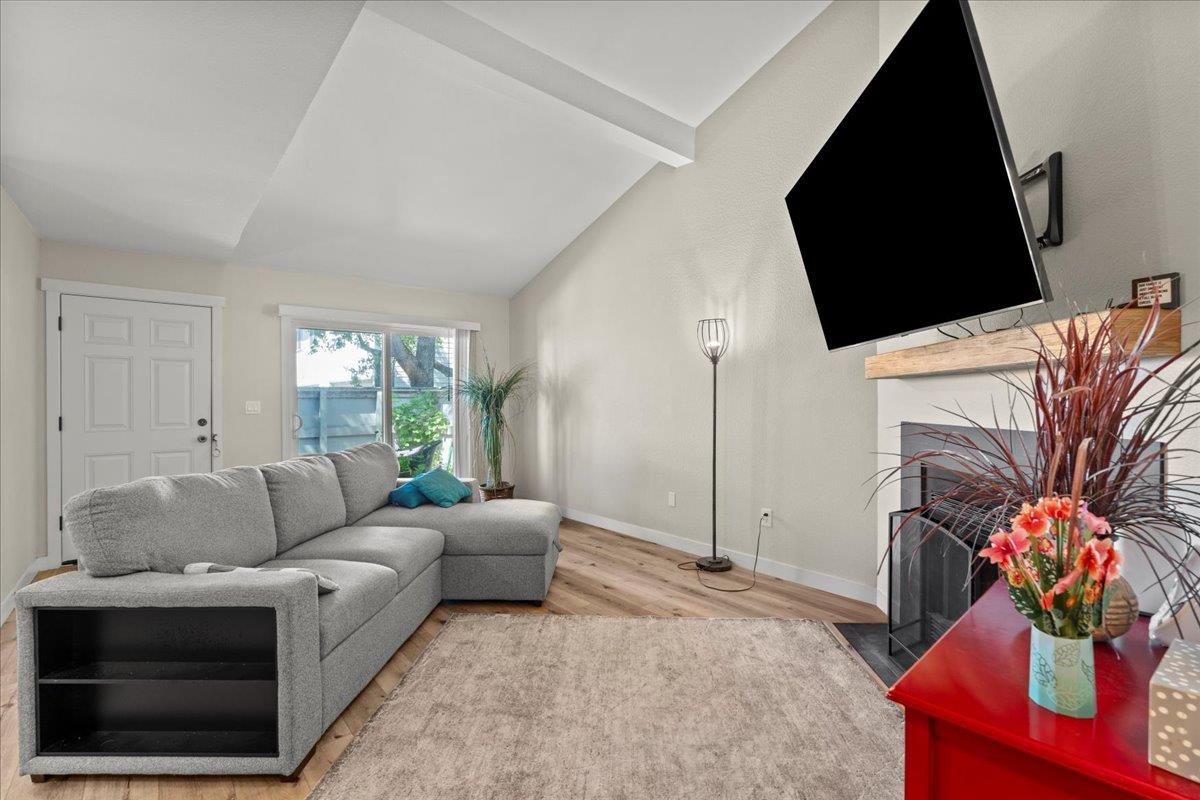 Detail Gallery Image 7 of 24 For 6342 Slippery Creek Ln, Citrus Heights,  CA 95621 - 3 Beds | 2/1 Baths