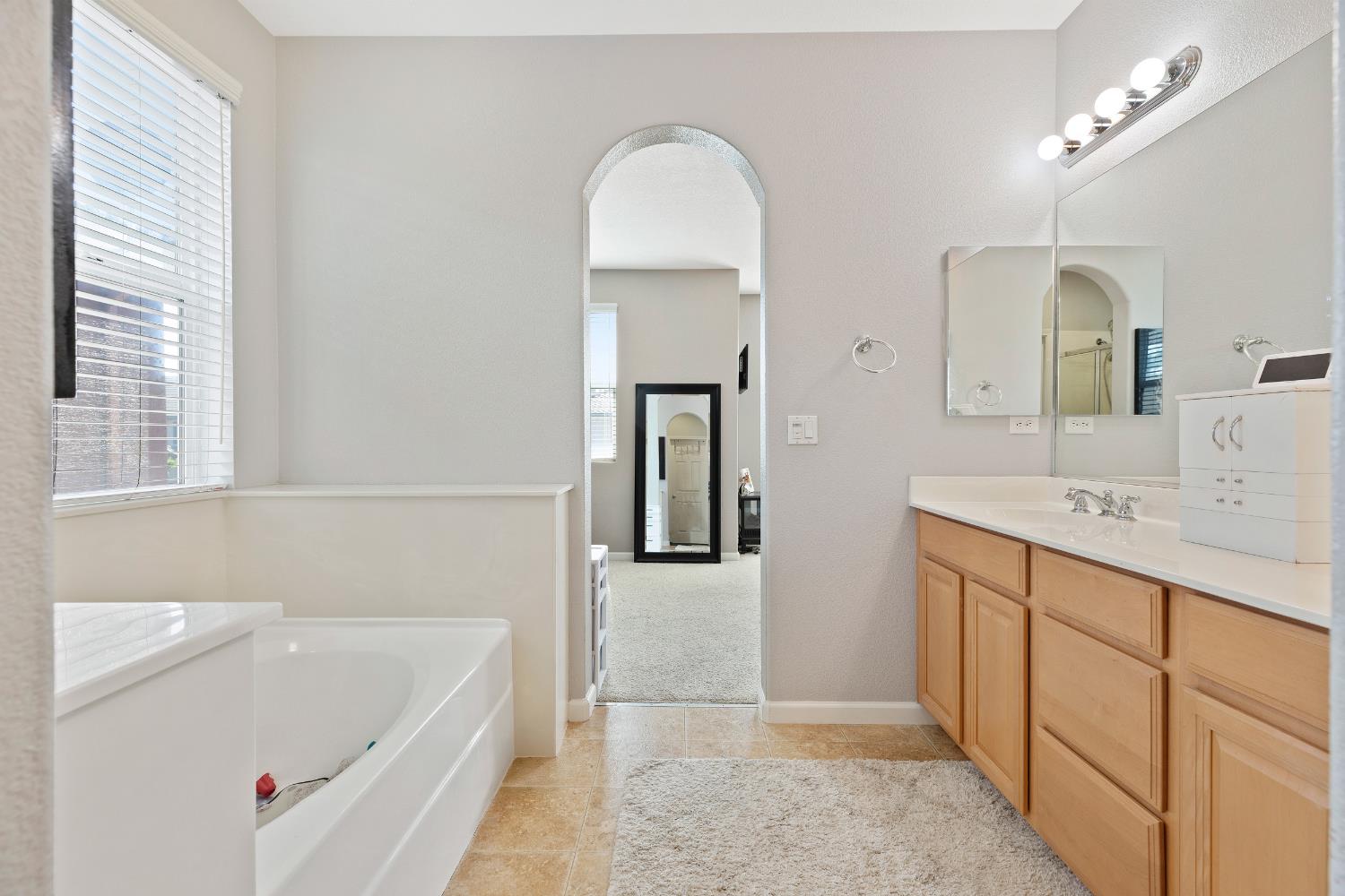 Detail Gallery Image 25 of 33 For 2816 Hawaiian Petrel Ave, Modesto,  CA 95355 - 3 Beds | 2/1 Baths