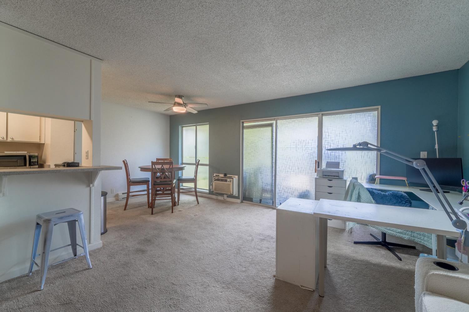 Detail Gallery Image 11 of 31 For 1036 Oak Grove Rd #86,  Concord,  CA 94518 - 1 Beds | 1 Baths
