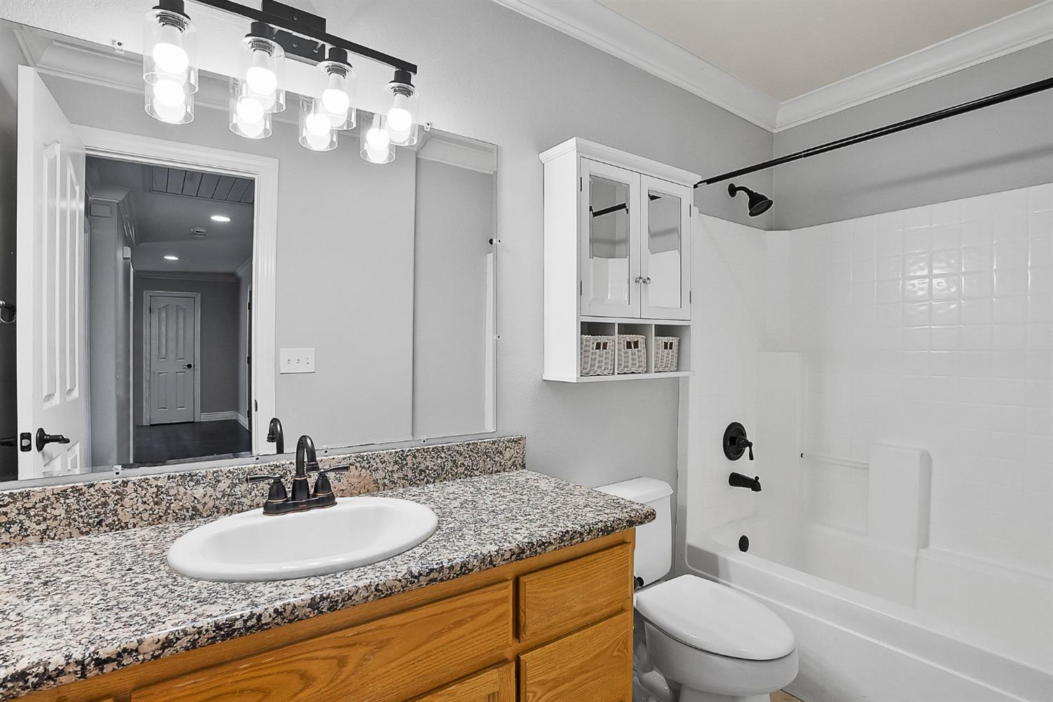 Detail Gallery Image 25 of 33 For 3461 Birch Tree Way, Sacramento,  CA 95826 - 4 Beds | 2 Baths