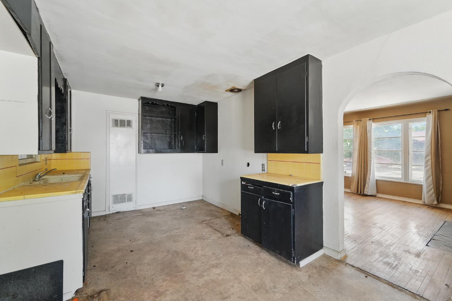Detail Gallery Image 11 of 18 For 1018 Blair Ave, Modesto,  CA 95350 - 2 Beds | 1 Baths