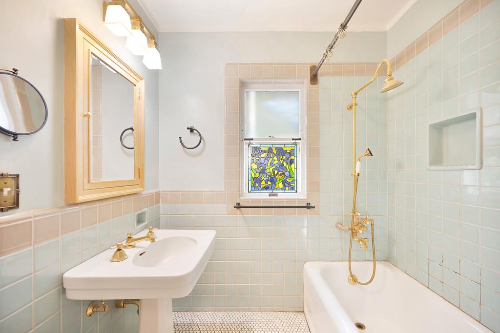 Detail Gallery Image 18 of 42 For 2665 3rd Ave, Sacramento,  CA 95818 - 2 Beds | 1 Baths