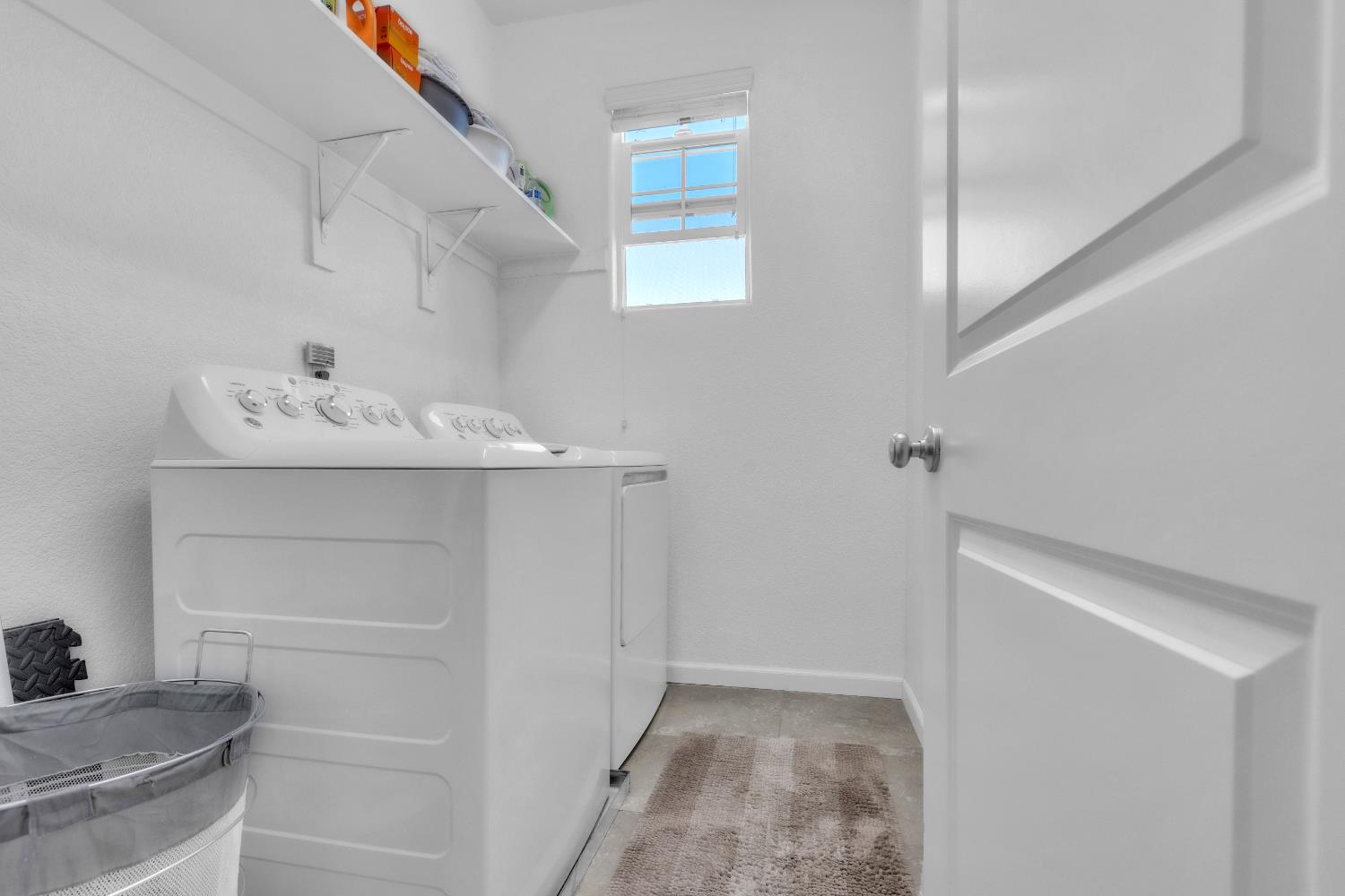 Detail Gallery Image 22 of 27 For 7829 Acorri Walk, Sacramento,  CA 95823 - 3 Beds | 2/1 Baths