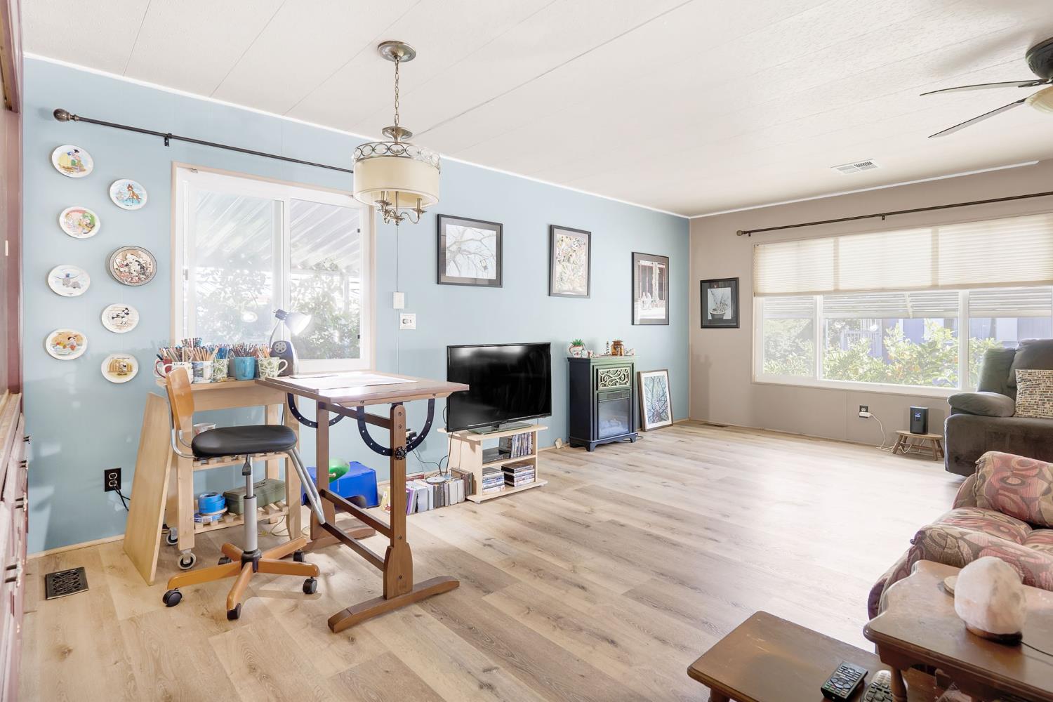 Detail Gallery Image 6 of 23 For 4137 Oakmont St, Rocklin,  CA 95677 - 2 Beds | 2 Baths