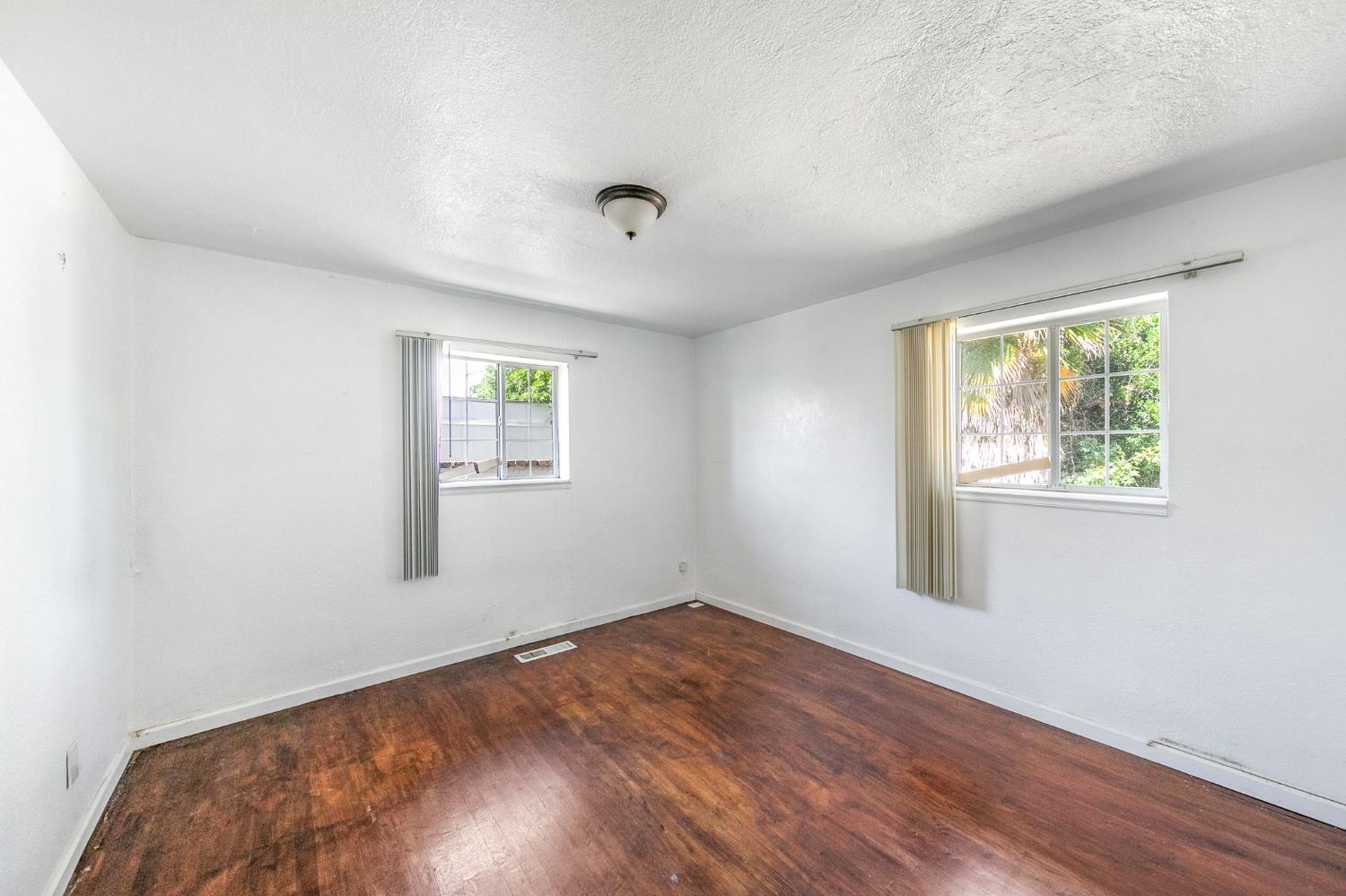 Detail Gallery Image 30 of 48 For 8691 E Stockton Blvd, Elk Grove,  CA 95624 - 3 Beds | 2 Baths