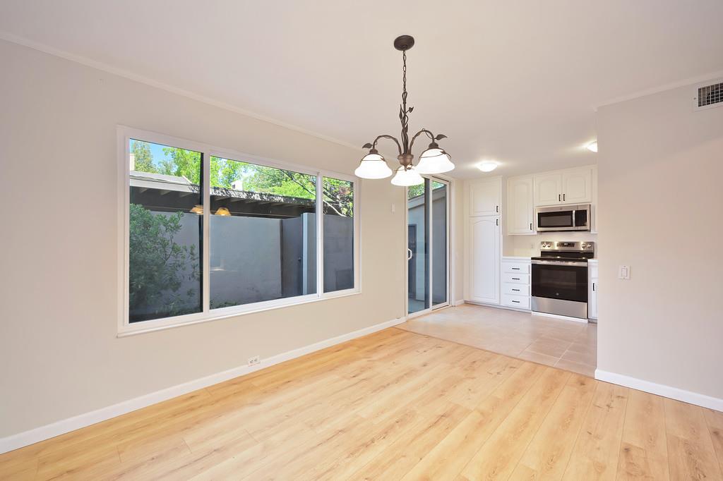 Photo #11: 225066919 Listing: Photo #11