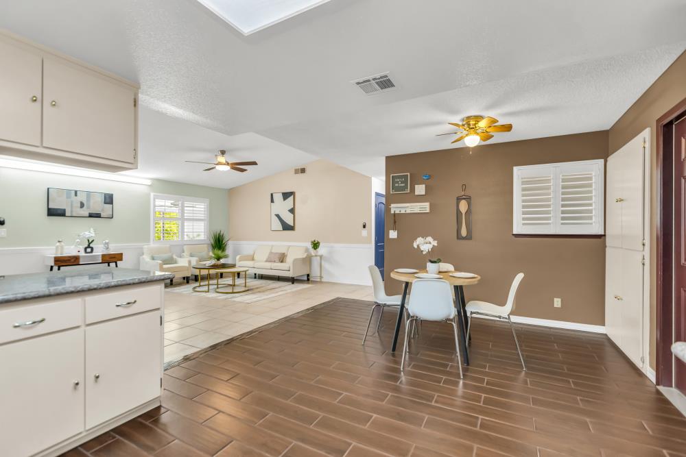 Detail Gallery Image 24 of 55 For 7661 Dyer Ct, Sacramento,  CA 95828 - 3 Beds | 2 Baths