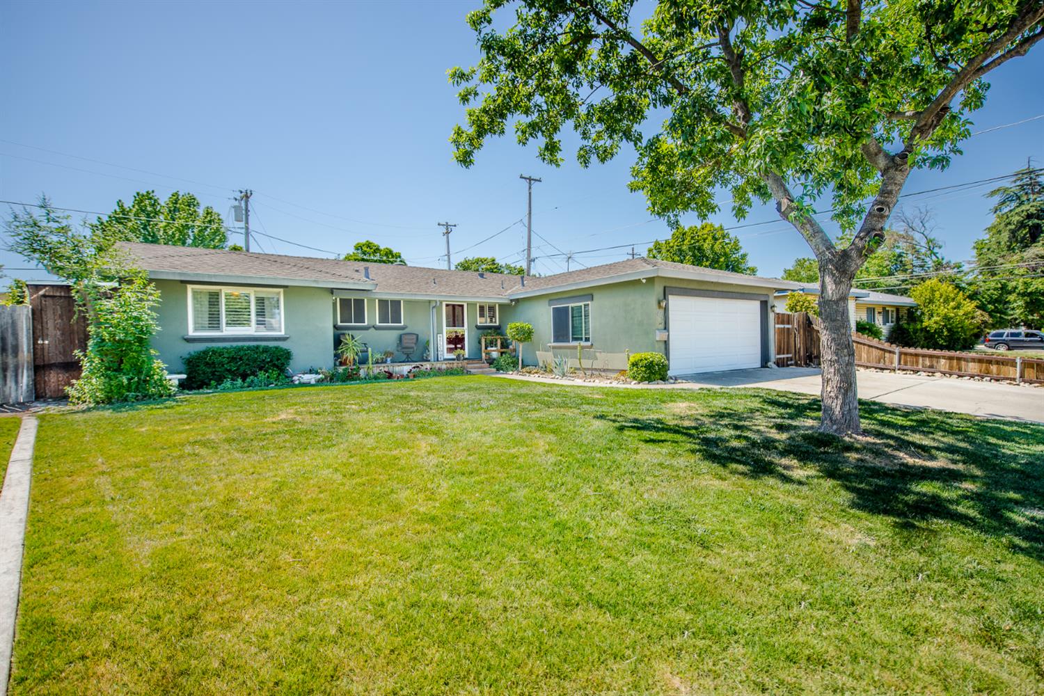 Detail Gallery Image 3 of 73 For 1418 Coloma Way, Woodland,  CA 95695 - 3 Beds | 2 Baths