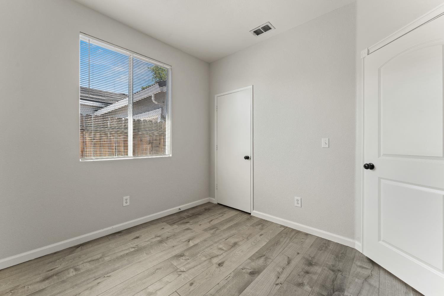 Bennoel Court, Elk Grove, California image 24