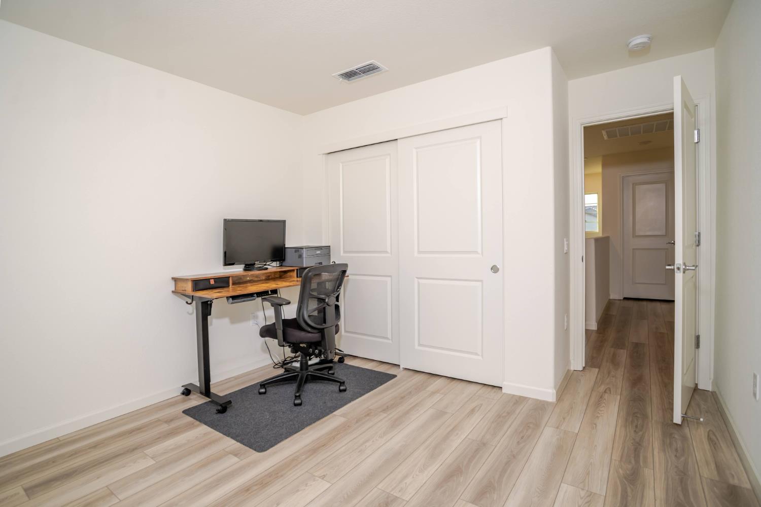 Detail Gallery Image 20 of 43 For 12808 Scholarly Way, Rancho Cordova,  CA 95742 - 5 Beds | 3/1 Baths