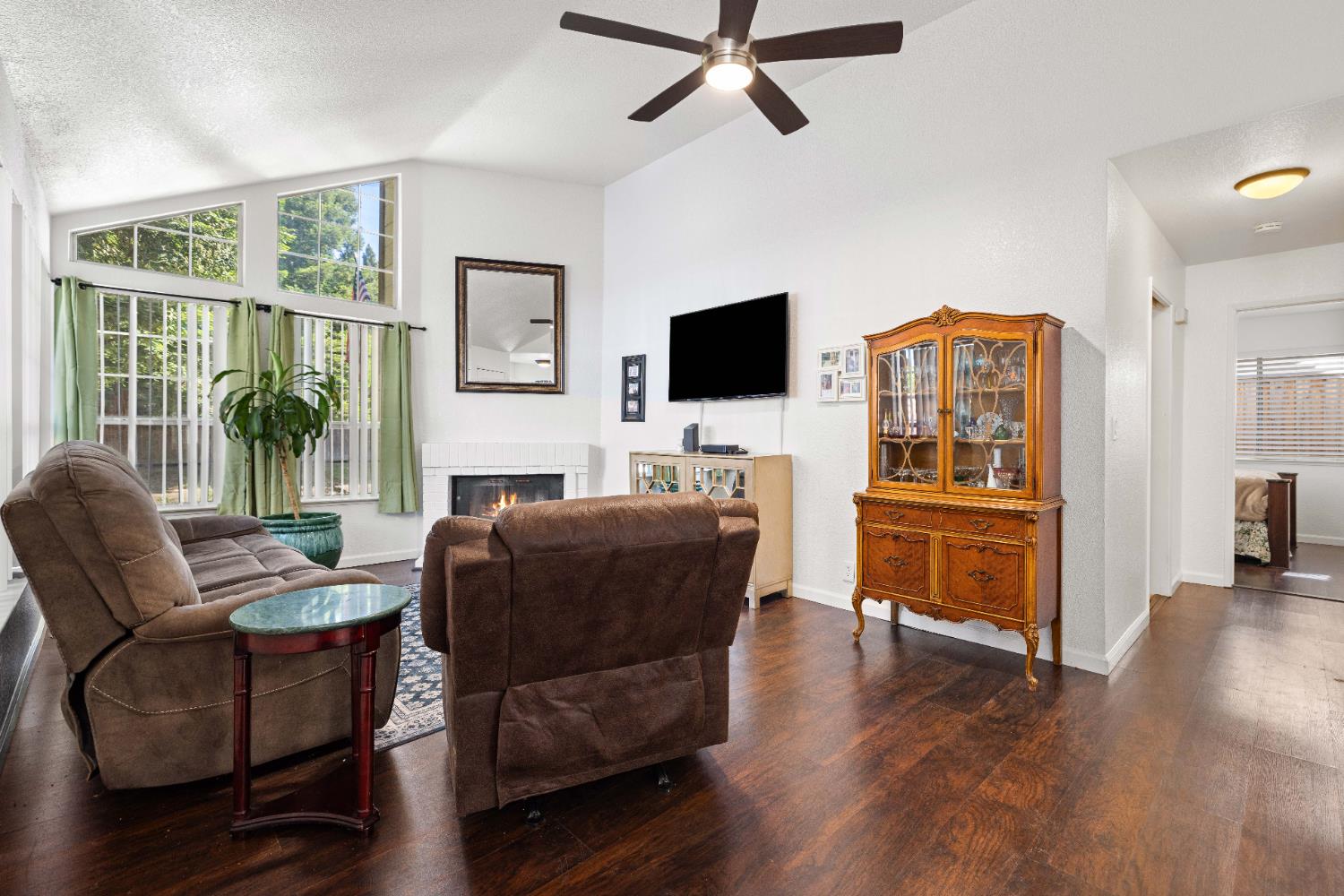 Detail Gallery Image 1 of 28 For 7415 Fireweed Cir, Citrus Heights,  CA 95610 - 3 Beds | 2 Baths