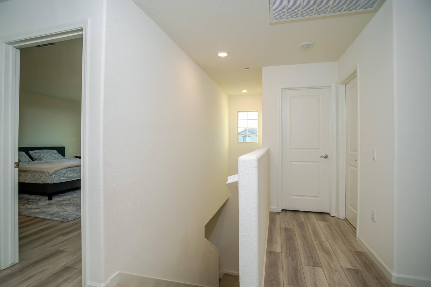 Detail Gallery Image 37 of 43 For 12808 Scholarly Way, Rancho Cordova,  CA 95742 - 5 Beds | 3/1 Baths