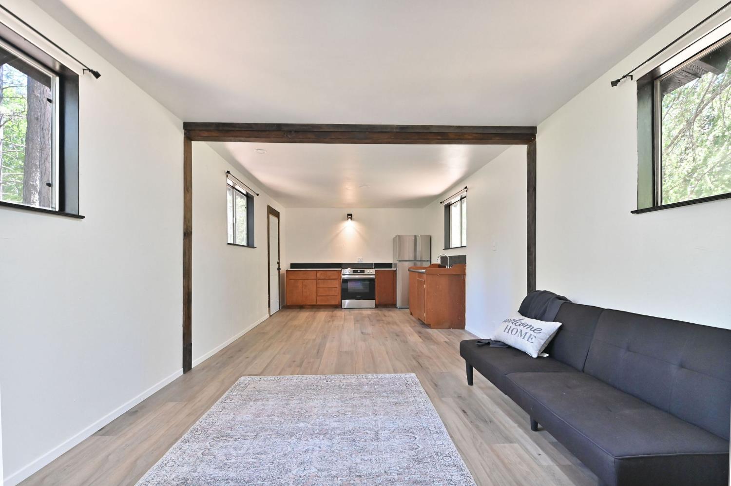 Detail Gallery Image 13 of 31 For 1216 Railroad Flat Rd, Mokelumne Hill,  CA 95245 - 1 Beds | 1 Baths