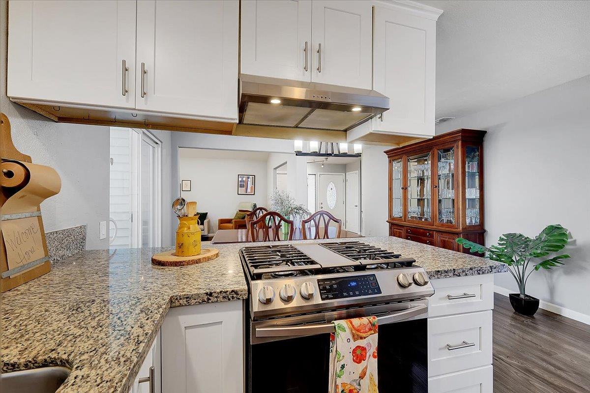 Detail Gallery Image 14 of 43 For 8977 Brydon Way, Sacramento,  CA 95826 - 4 Beds | 2 Baths