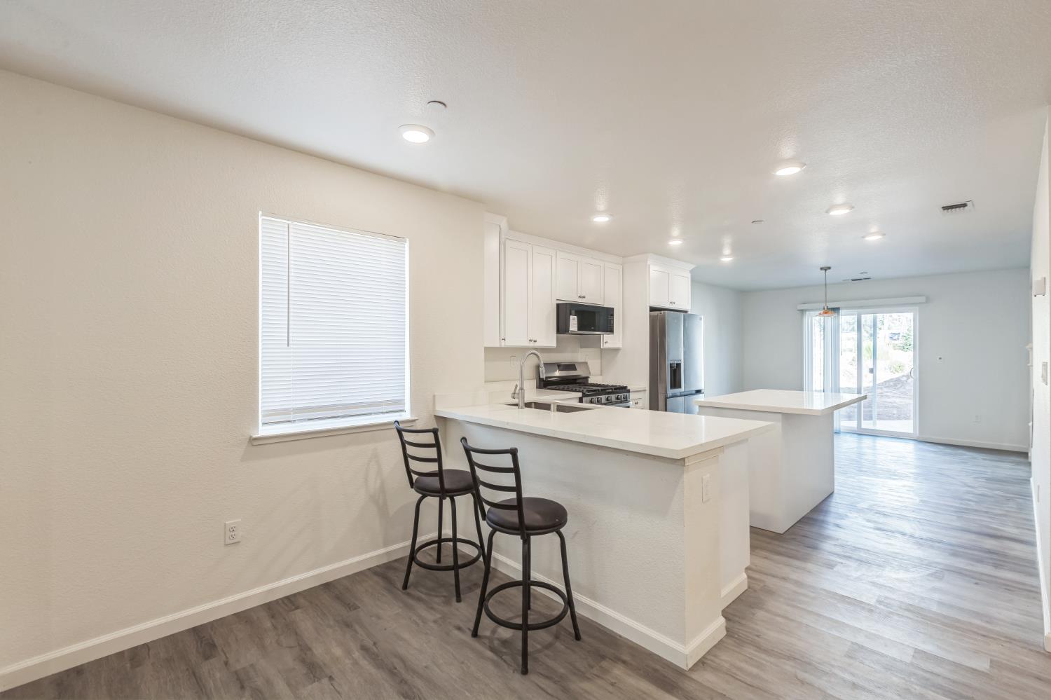 Detail Gallery Image 7 of 30 For 1325 Deodara Way, Paradise,  CA 95969 - 3 Beds | 2/1 Baths