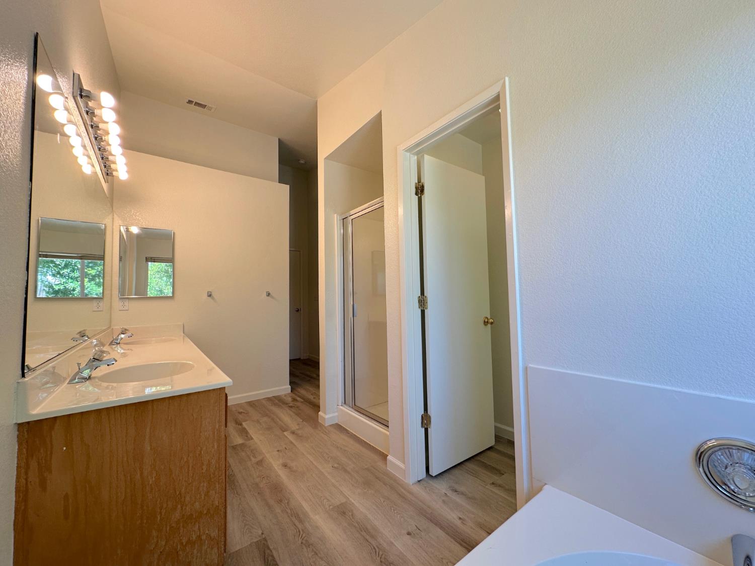 Detail Gallery Image 16 of 23 For 1696 Venice Cir, Stockton,  CA 95206 - 3 Beds | 2 Baths