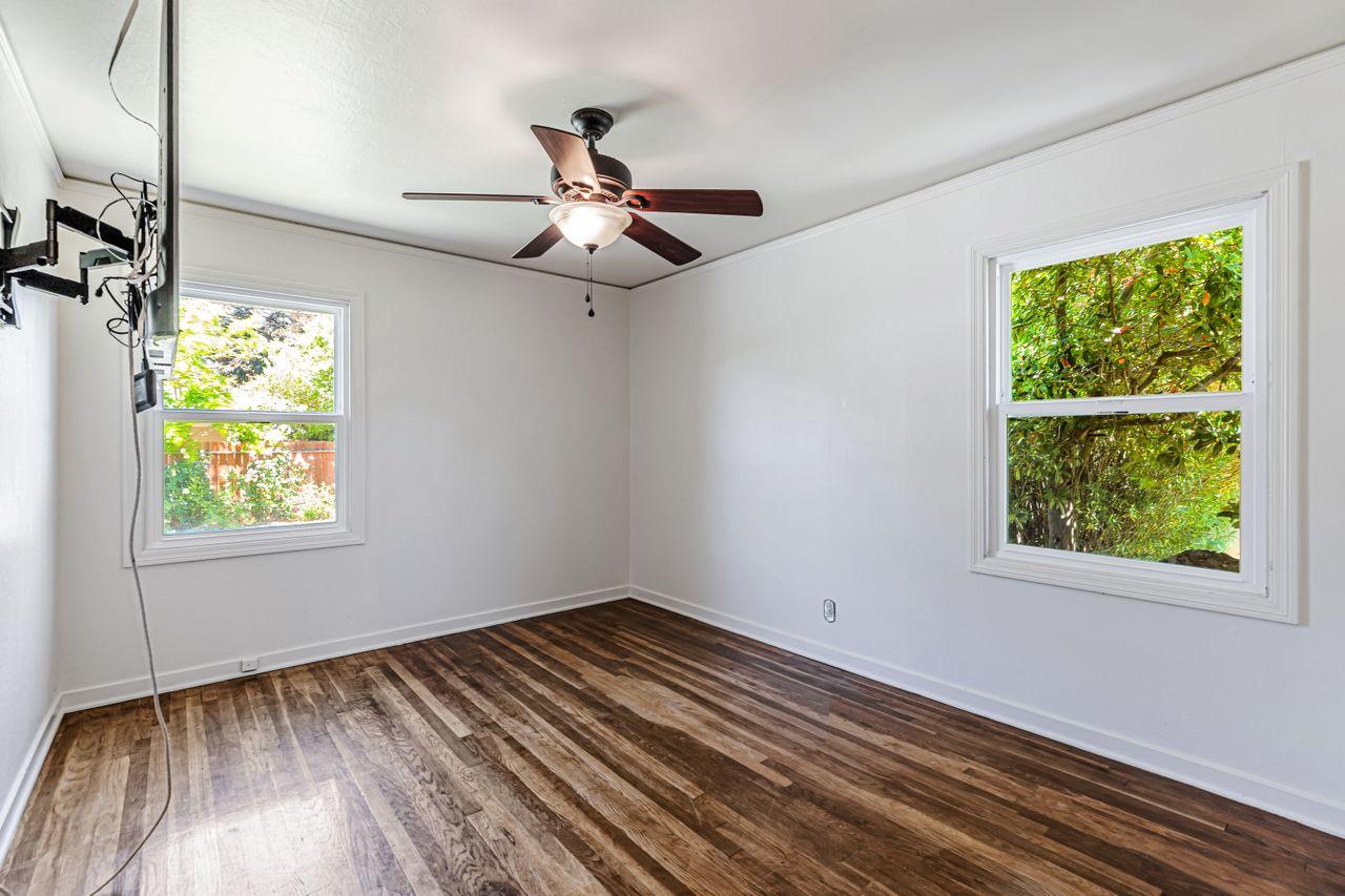 Detail Gallery Image 19 of 23 For 4949 Helen Way, Sacramento,  CA 95818 - 3 Beds | 1 Baths