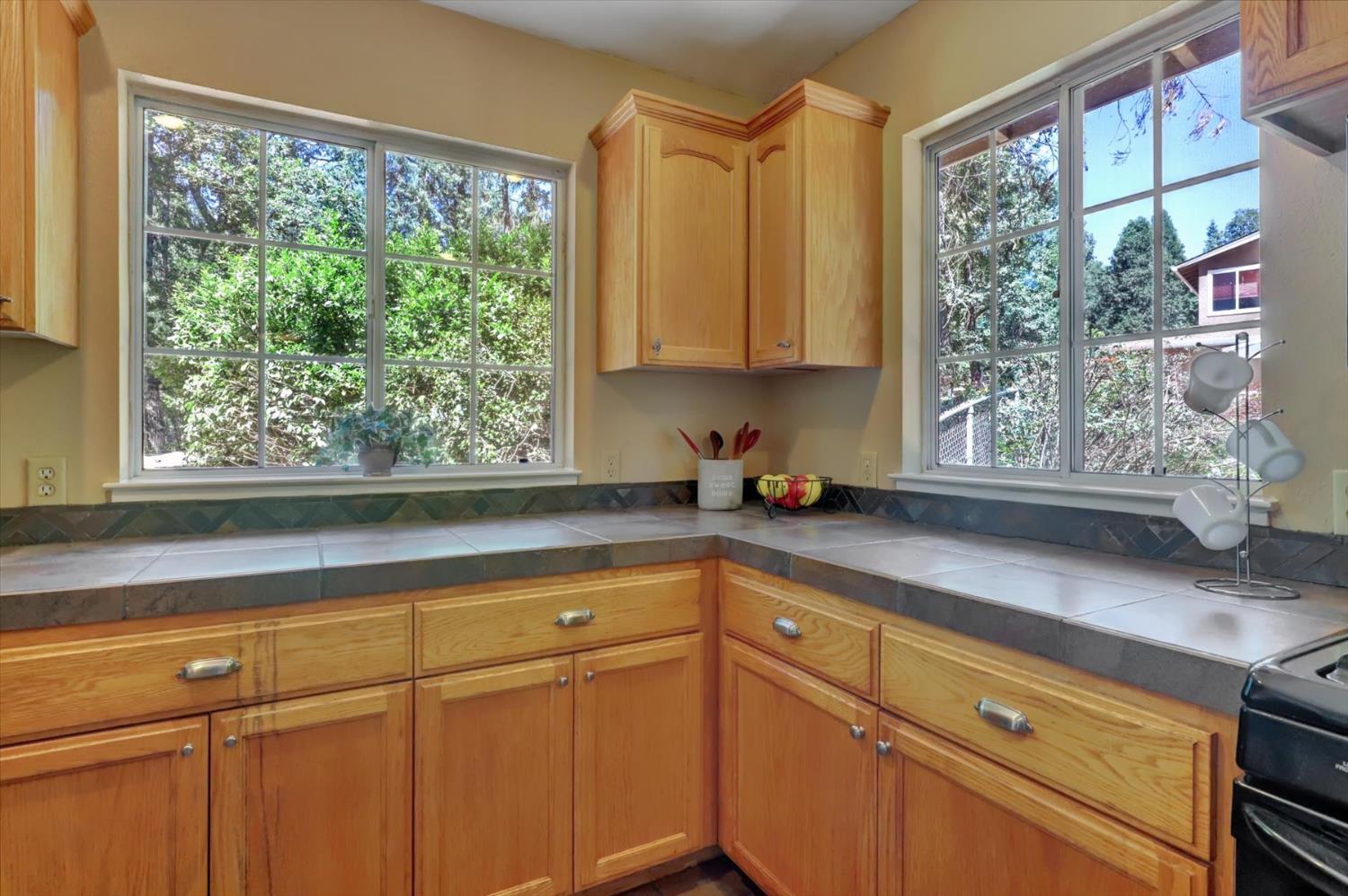 Detail Gallery Image 15 of 69 For 12742 Butterfly Dr, Nevada City,  CA 95959 - 2 Beds | 2 Baths