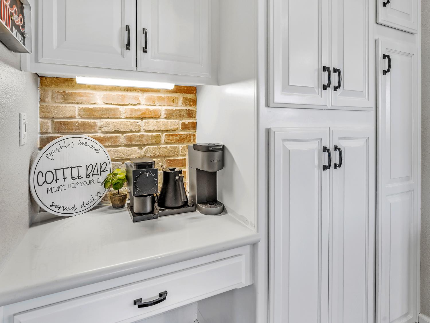 Detail Gallery Image 16 of 44 For 3400 Raben Way, Cameron Park,  CA 95682 - 4 Beds | 2/1 Baths