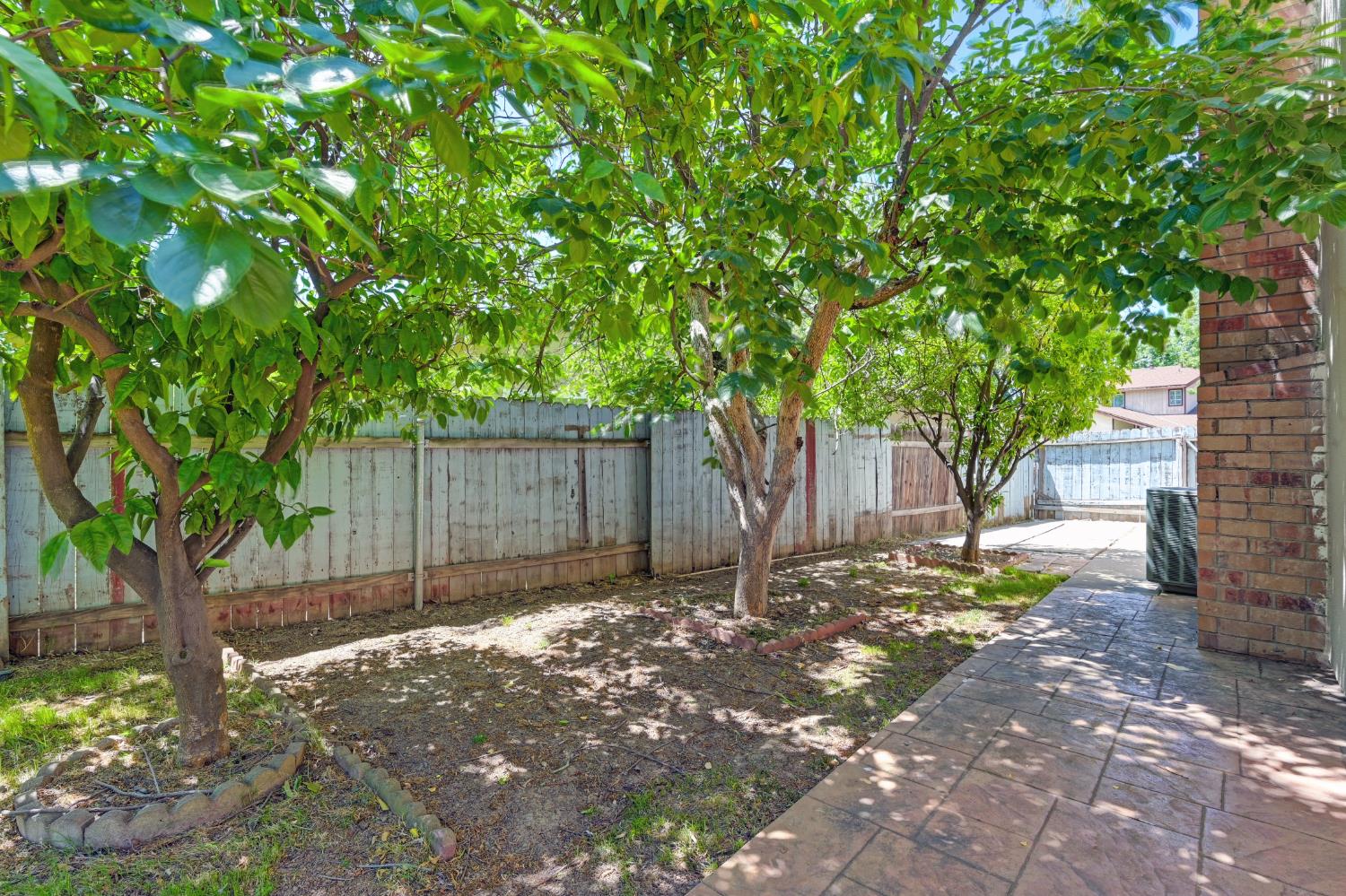 Detail Gallery Image 33 of 34 For 3017 Nikol, Sacramento,  CA 95826 - 4 Beds | 2/1 Baths
