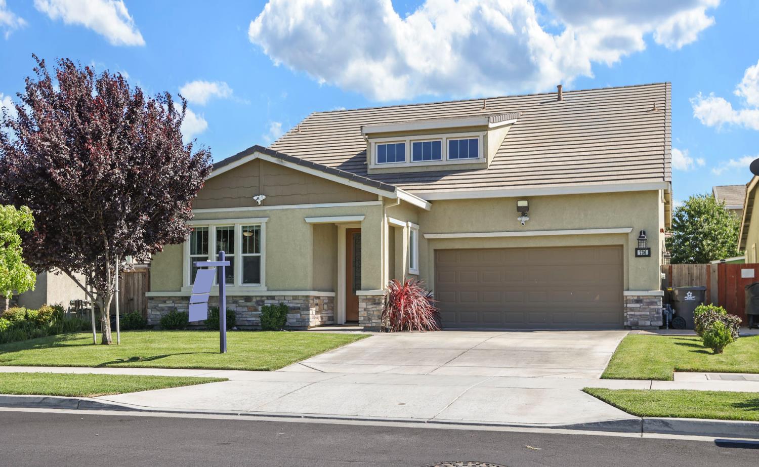 Detail Gallery Image 2 of 50 For 736 Open Range Ave, Lathrop,  CA 95330 - 3 Beds | 3 Baths