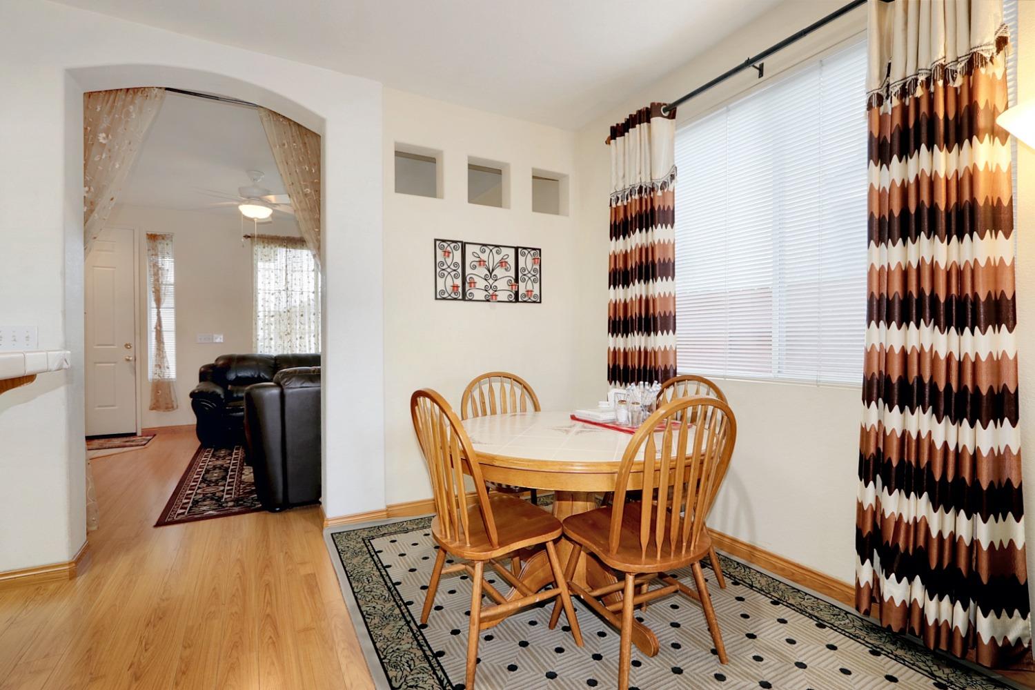 Detail Gallery Image 21 of 38 For 8275 Fanning Way, Sacramento,  CA 95829 - 3 Beds | 2 Baths
