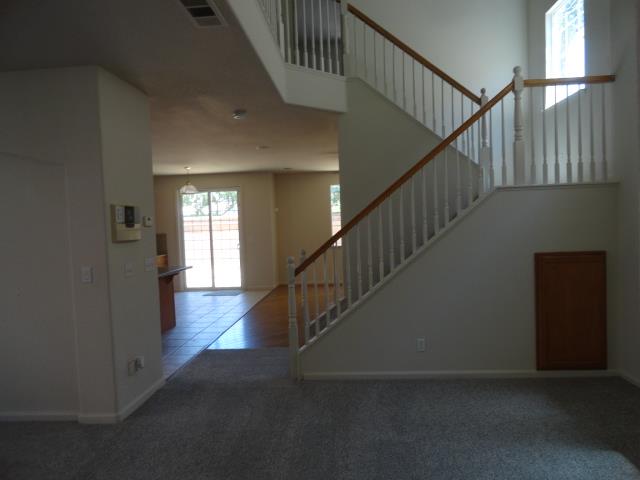 Detail Gallery Image 13 of 29 For 8207 Shay Cir, Stockton,  CA 95212 - 4 Beds | 2/1 Baths