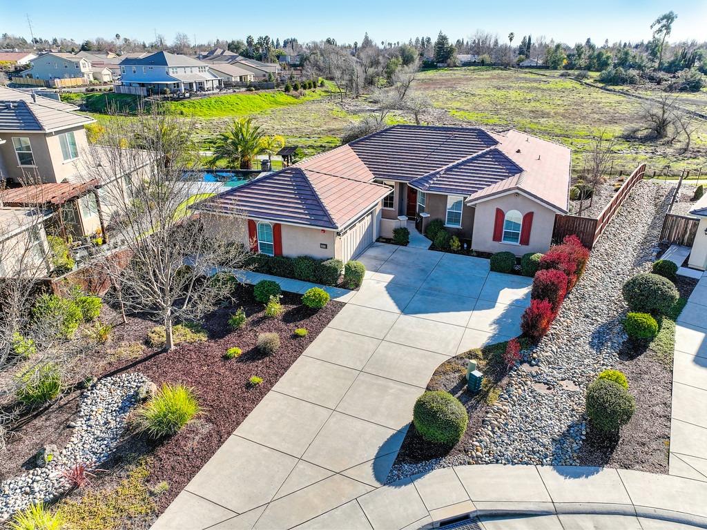 Detail Gallery Image 1 of 48 For 3635 Arden Villa Pl, Roseville,  CA 95747 - 4 Beds | 2/1 Baths